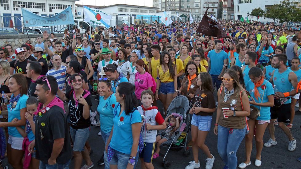 Desfile de peñas da Festa da Dorna 2016