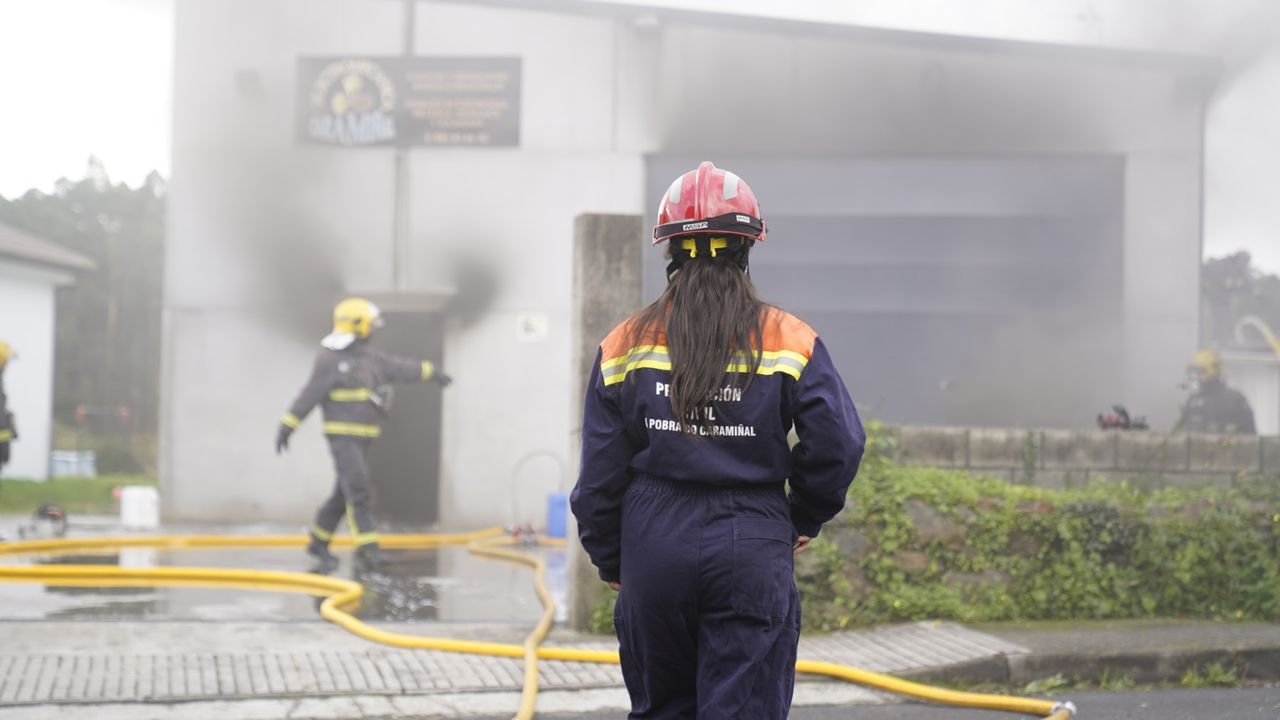 Incendio en taller O Caramiñal.