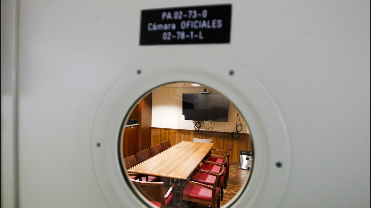 Las pruebas del «Furor» comenzaron a primera hora de esta mañana; en el barco viajan 87 personas