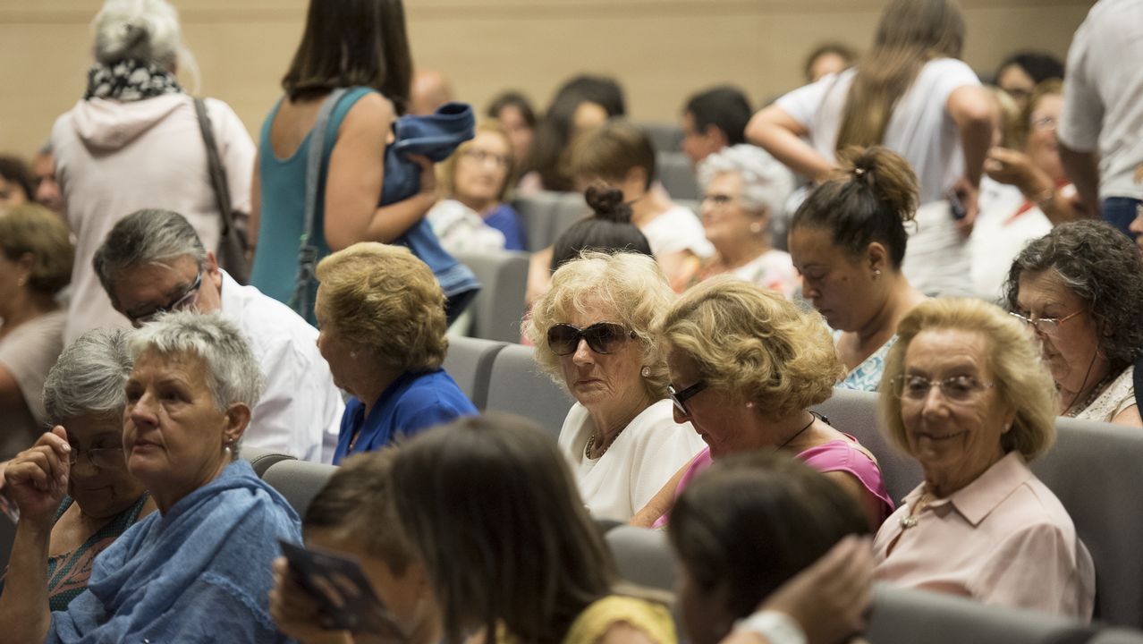 «Cranios privilexiados, ou critica da razón perralleira», con Mofa e Befa
