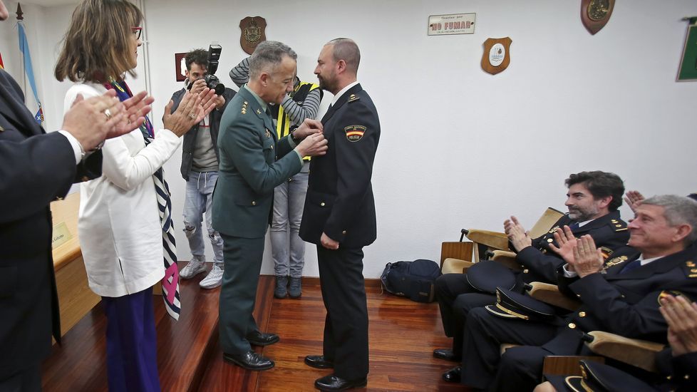 Entrega de medallas en la Policía Nacional