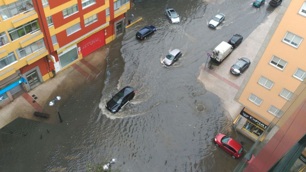 .Inundaciones en la avenida de A Coruña, en Lugo