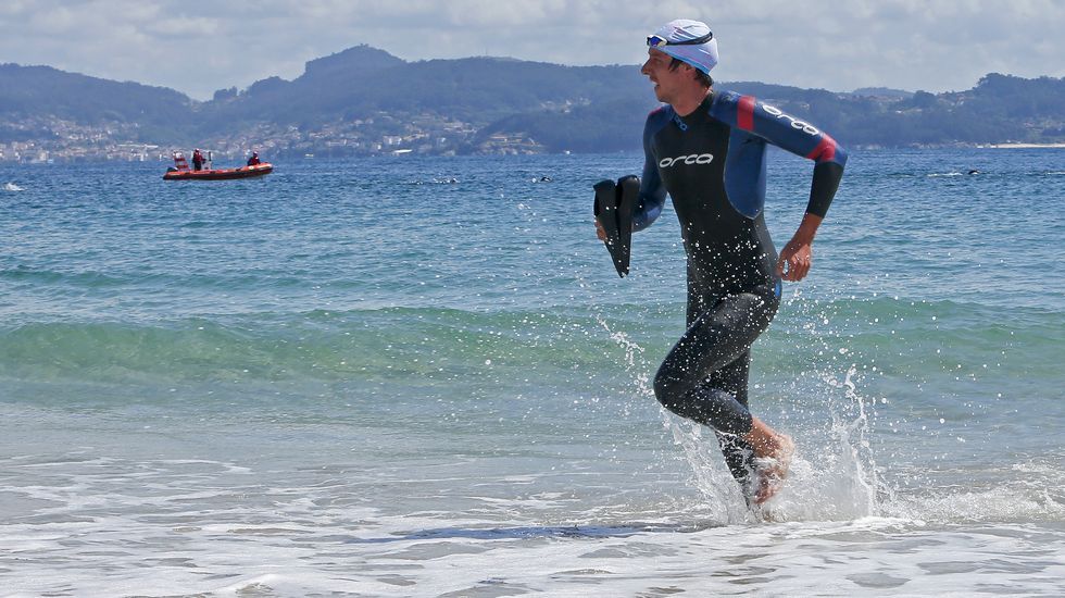Pruebas de socorristas en la playa de Silgar