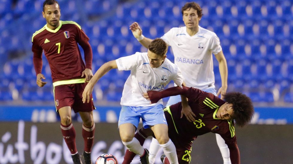 Foto de formación del Galicia-Venezuela del 2016 en el que coincidieron Denis, Sergio, Aspas y Hugo Mallo