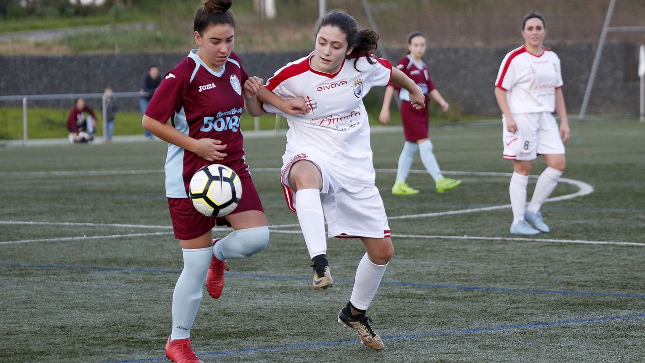 Primera torneo Vila de Noia de Fútbol femenino. Partido entre Noia y EFM Boiro