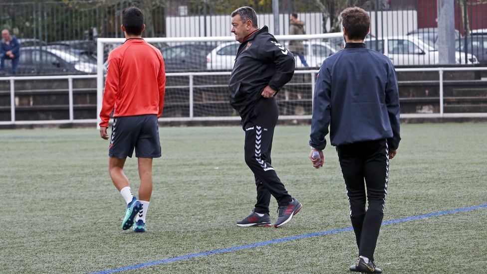Entrenamiento del Pontevedra CF en A Xunqueira