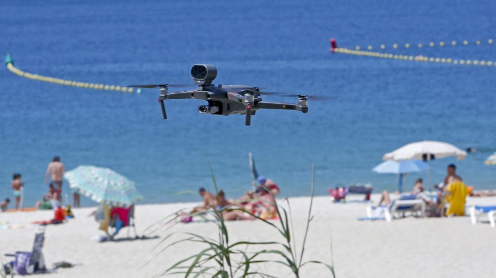 Los drones patrullan Sanxenxo