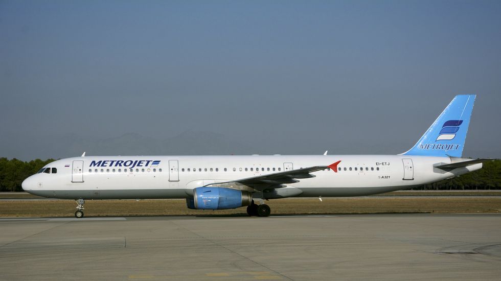 Restos del avión ruso que se estrelló en Egipto