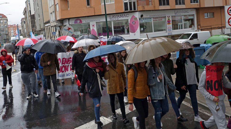 Protesta contra las reválidas y la Lomce en Barbanza