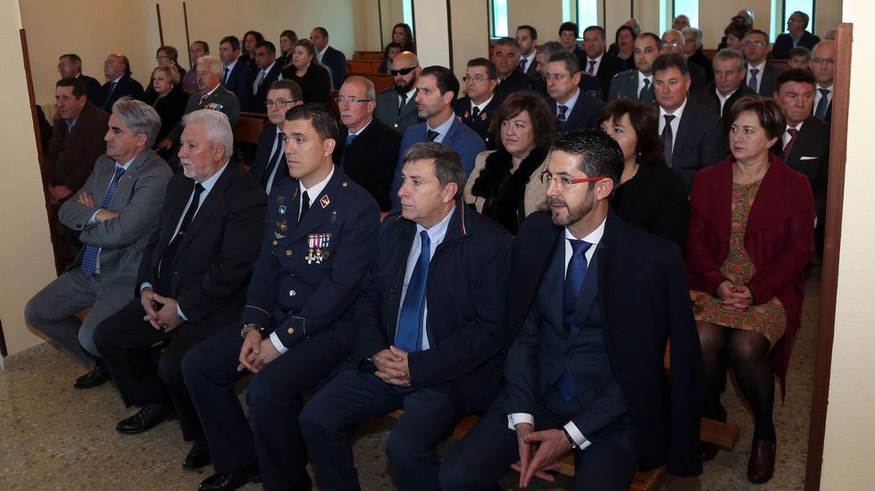El EVA 10 celebra la festividad de su patrona la Virgen de Loreto con un acto militar