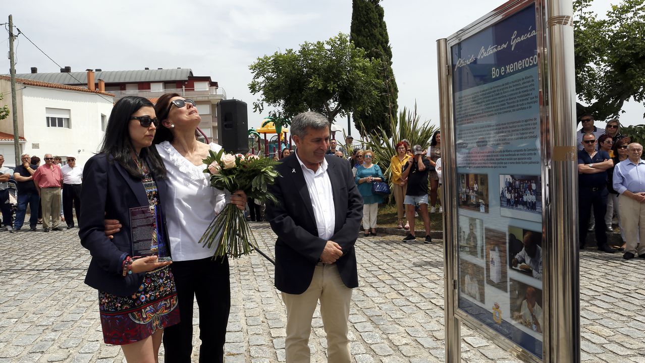 ACTO DEL HOMENAJE A PLACIDO BETANZOS EN EL QUE BAUTIZO´CON SU NOMBRE EL PASEO MARITIMO DE PALMEIRA