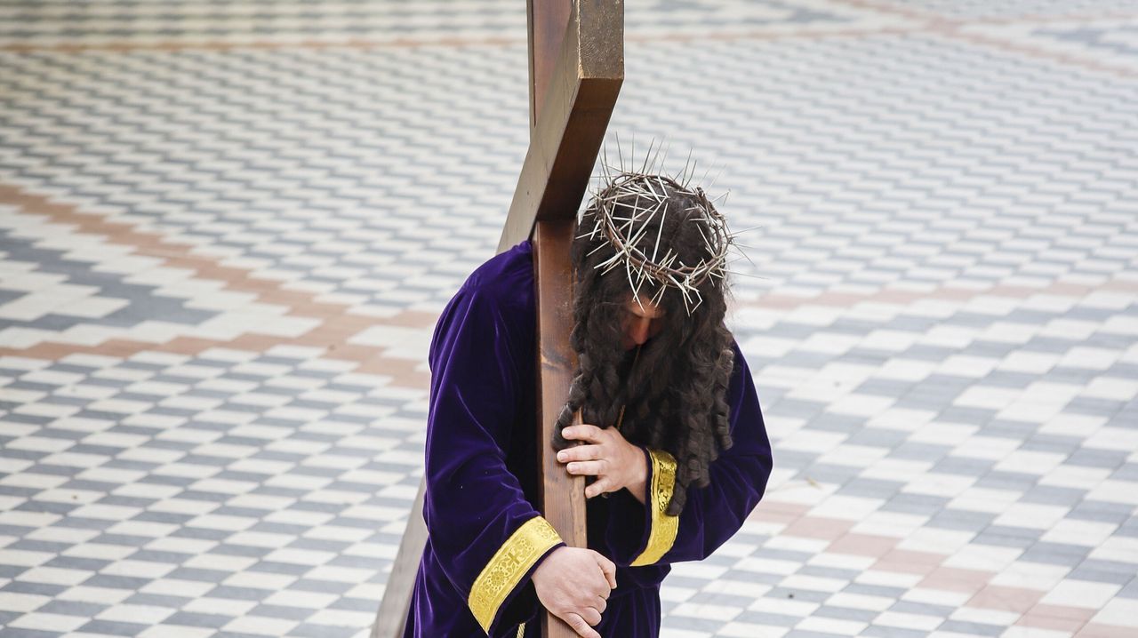 Viernes Santo en la comarca del Barbanza 2019
