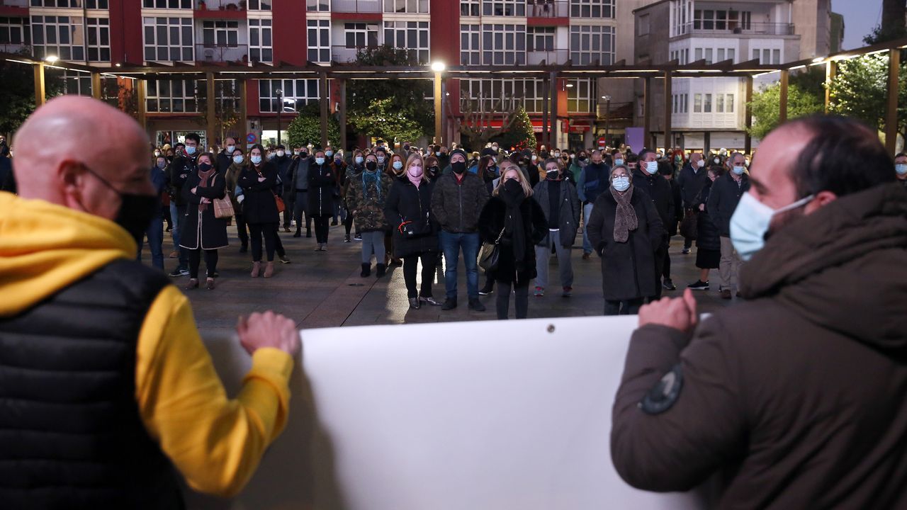 PROTESTA DE LA HOSTELERIA EN POBRA Y RIBEIRA