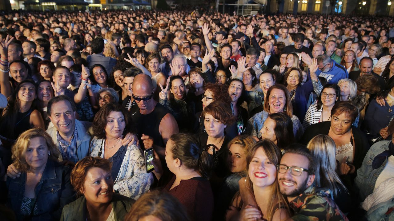 Miguel Bosé reventó la plaza de María Pita