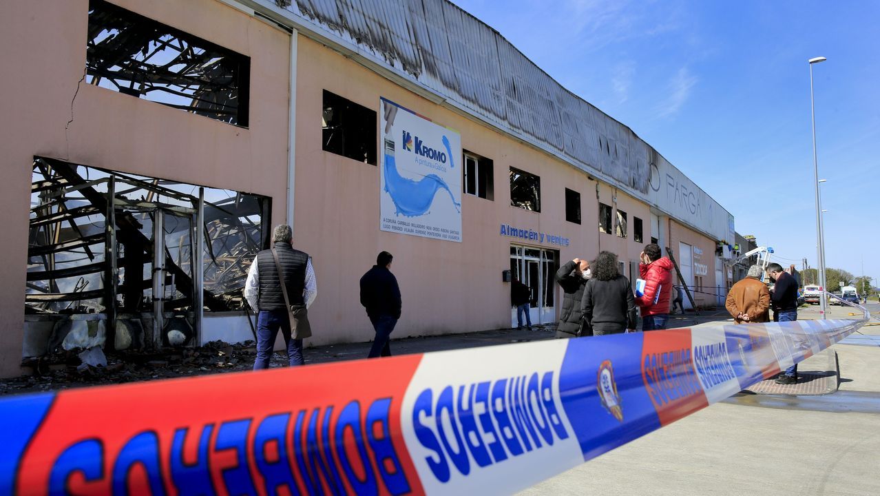Exterior de la tienda-almacén de Castro Parga donde se originó el incendio