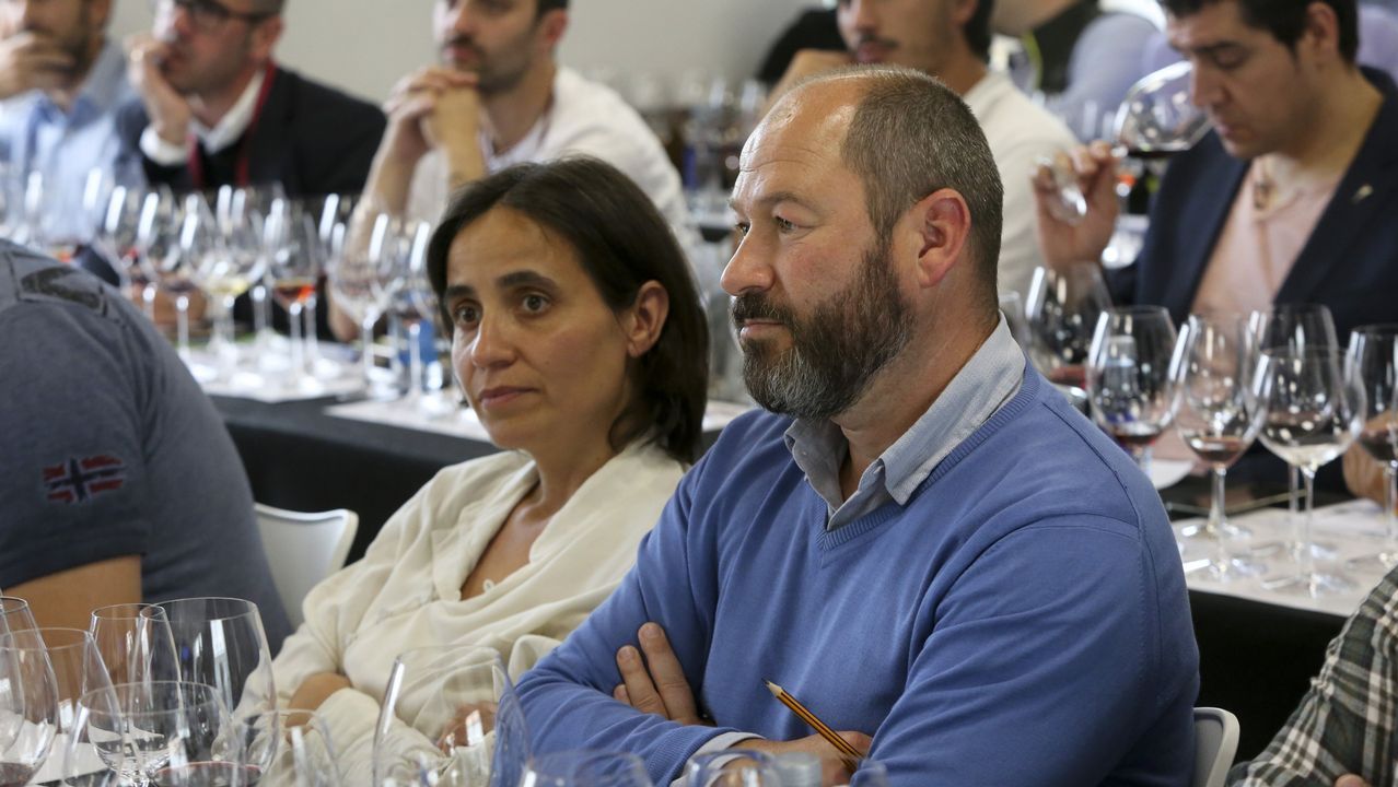 8 vinos de 100 Puntos Parker, con Luis Gutiérrez
Dominique Roujou y Laura Montero