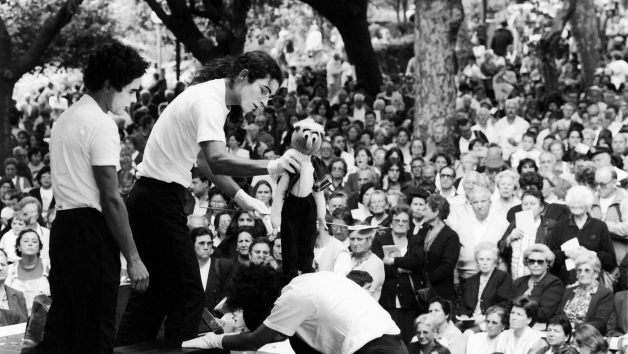 TEATRO DE MARIONETAS EN LA XX EDICIÓN DEL ROMAXE CRENTES GALEGOS EN EL PARQUE DE SANTA MARGARITA, EN 1997
