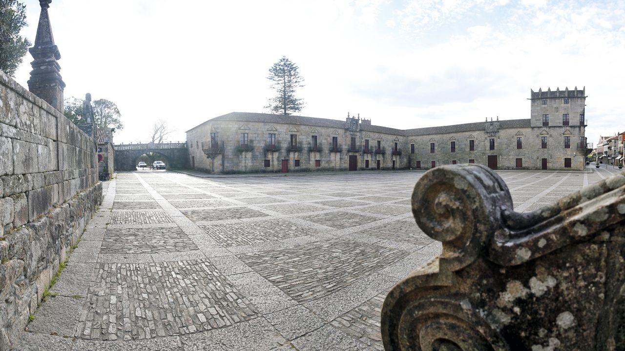 Praza de Fefiñáns (Cambados).