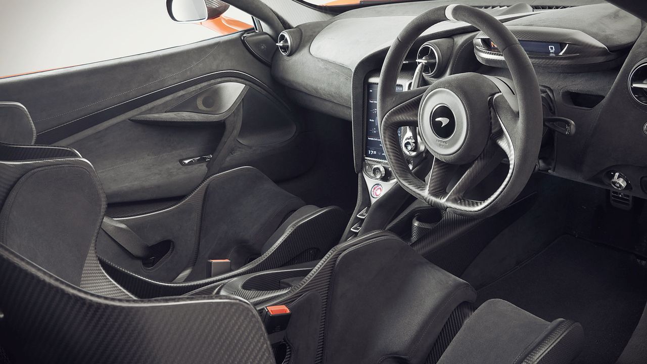 McLaren 765LT
