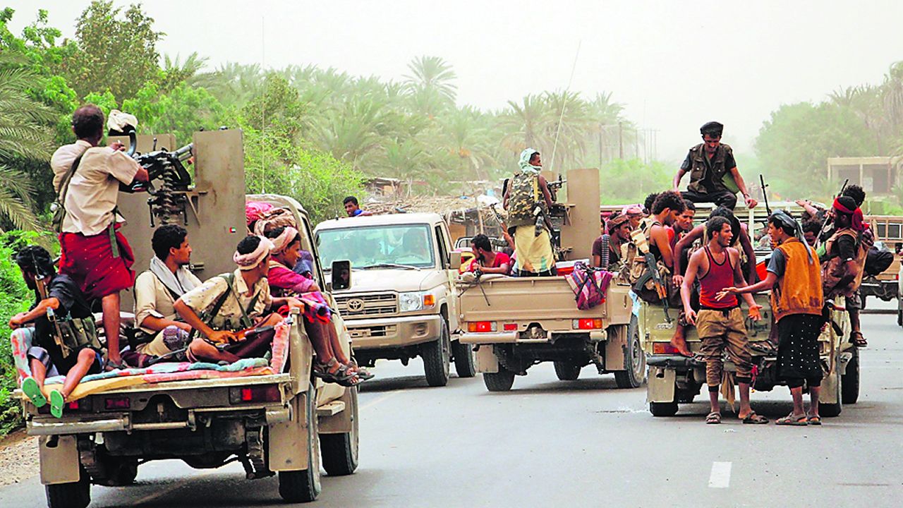 .Fuerzas gubernamentales y yemen�es, de camino a Al Hudeida