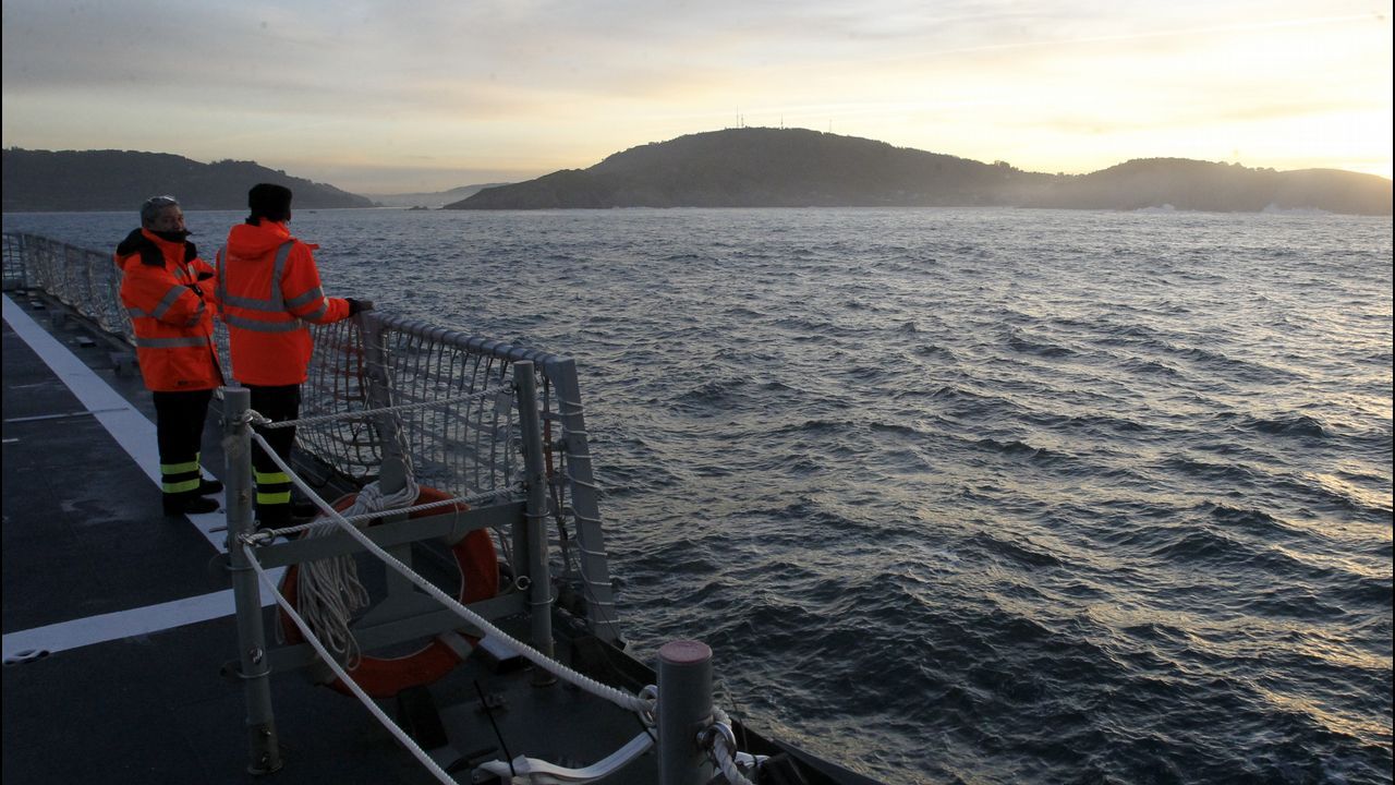 Las pruebas del «Furor» comenzaron a primera hora de esta mañana; en el barco viajan 87 personas