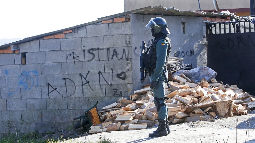 Operación antidroga de la Guardia Civil en el poblado del Vao