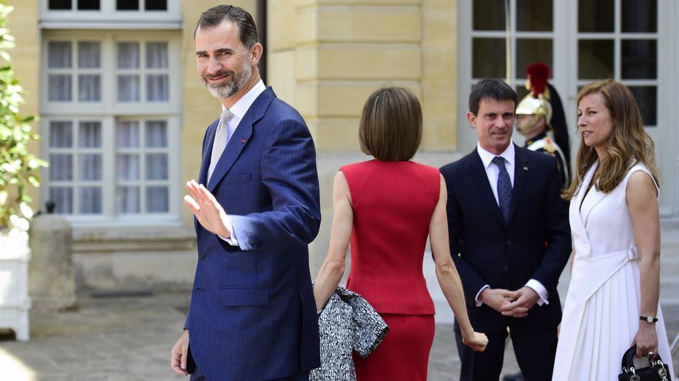 Otra imagen de Anne Hidalgo junto a los reyes.