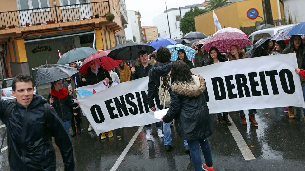 Protesta contra las reválidas y la Lomce en Barbanza