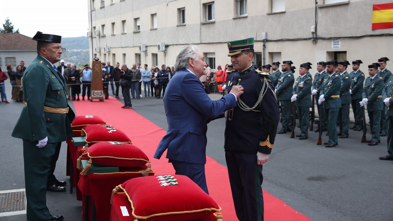 ACTO INSTITUCIONAL CASTRENSE DEL DÍA DEL PILAR EN OURENSE.Miembros de la GNR fueron condecorados