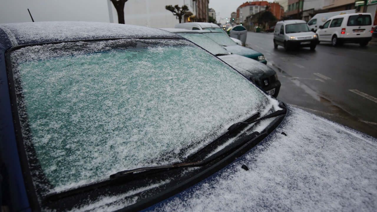 Nieve en Vilaronte, a unos tres kilómetros del centro de Foz