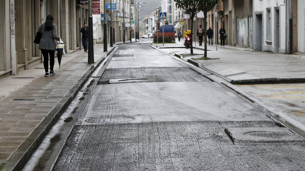 OBRAS DE ASFALTADO EN LA CALLE GARCIA PRIETO EN CONXO