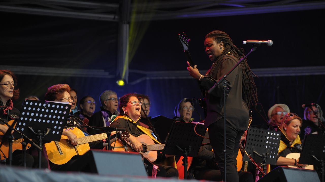 Concierto de Pedro Guerra en Amboage