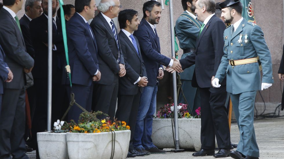 Acuartelamiento de la Guardia Civil en Lonzas - La Guardia Civil honra a su Patrona la Virgen del Pilar