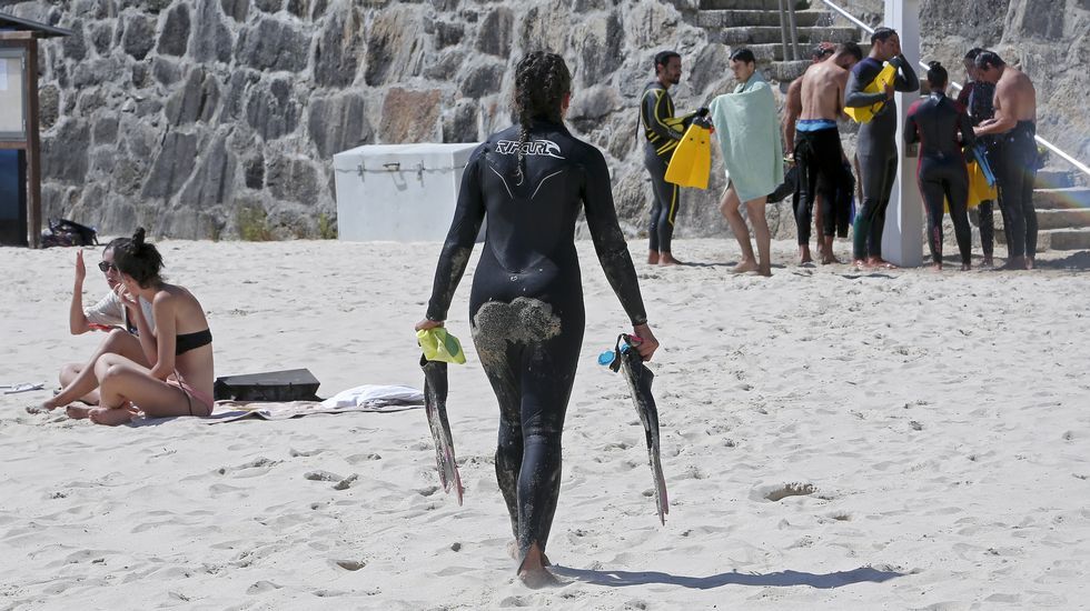 Pruebas de socorristas en la playa de Silgar