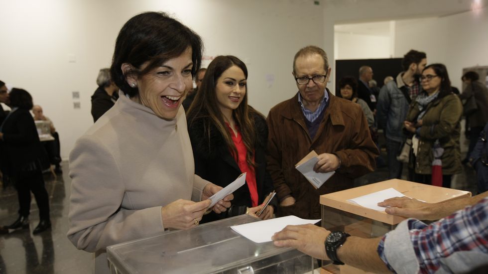 Dolores Galovart, candidata del PSOE por Pontevedra.