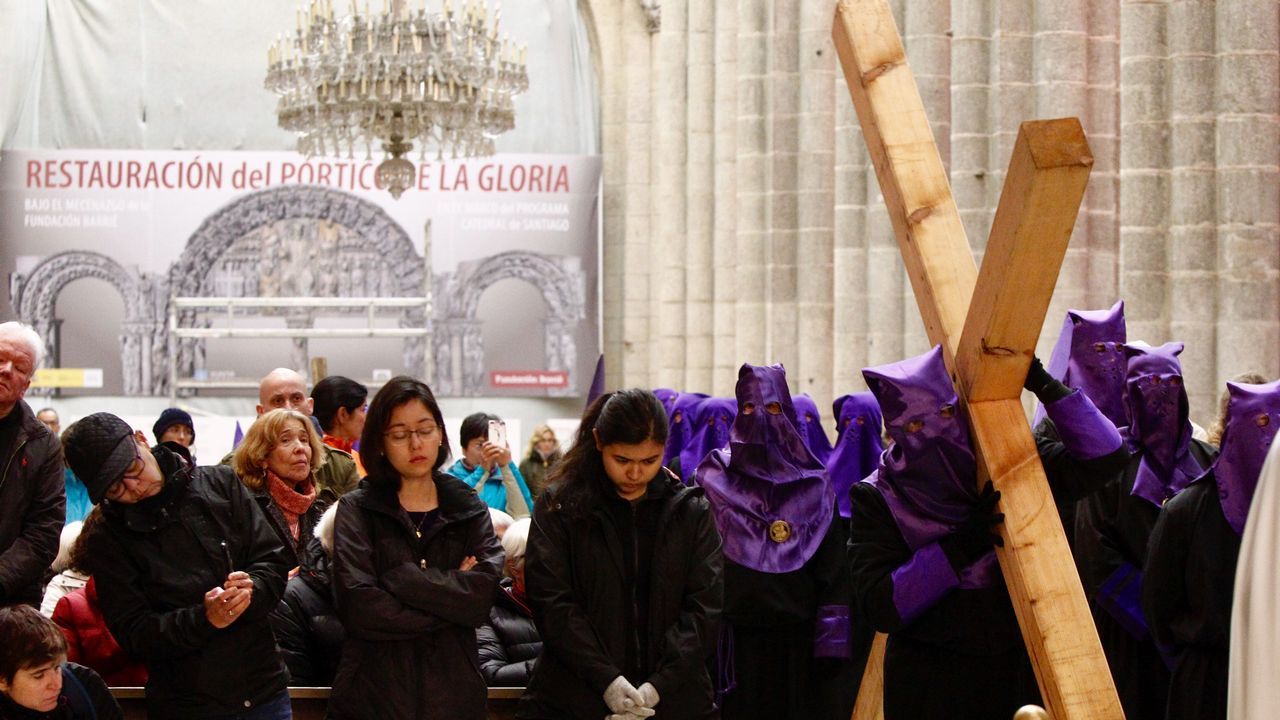Procesión del Santo Encuentro en Santiago