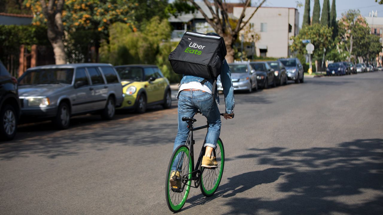 Todas las im�genes de la visita de Felipe VI a Boqueix�n.El presidente de la Comisi�n Europea, Jean Claude Juncker, y el presidento del Consejo Europeo, Donald Tusk
