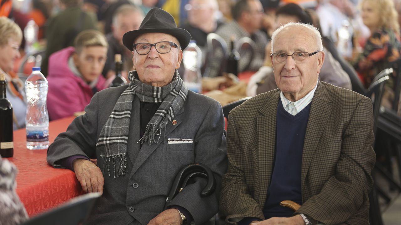 Los más mayores de la celebración: Rogelio Rey y Eliseo Bello, de 91 y 90 años.