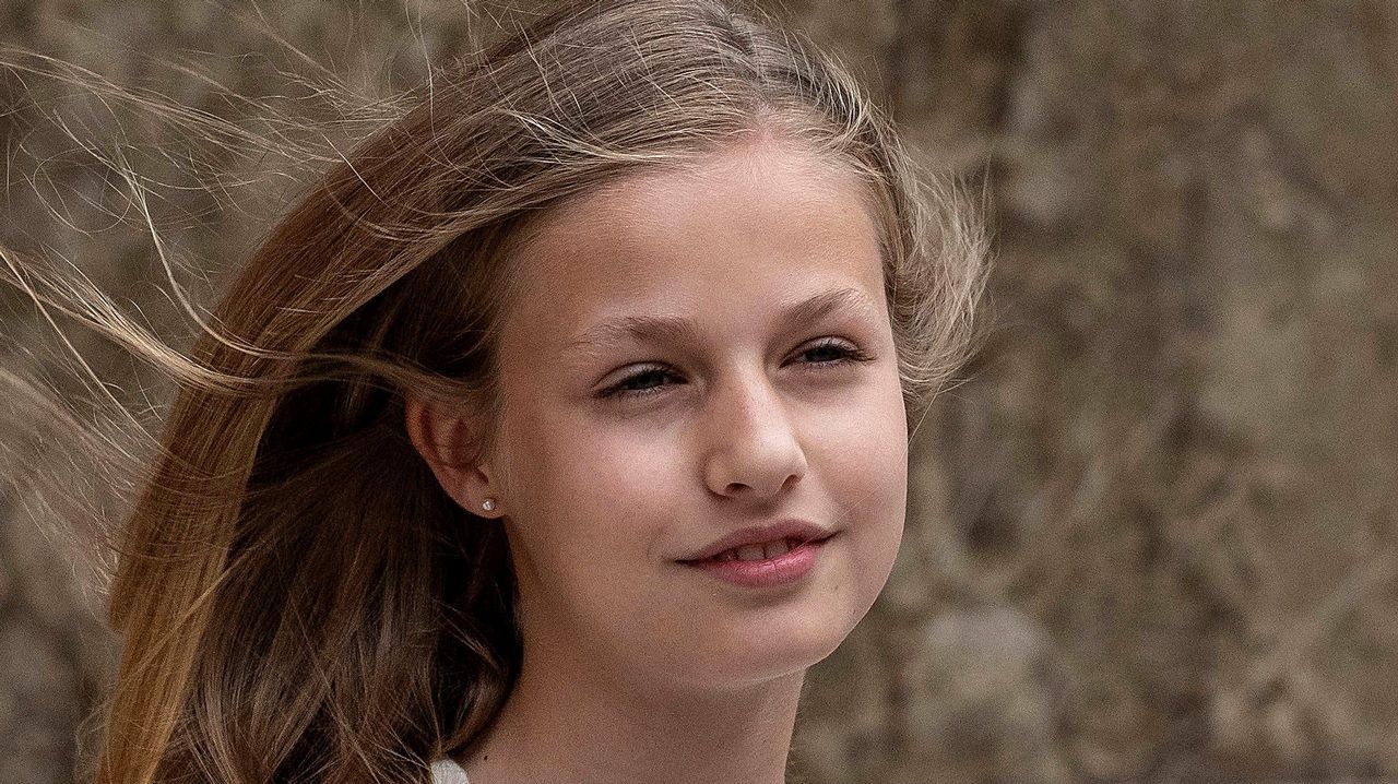 Para la misa de Palma, Letizia eligió un vestido de Massimo Dutti