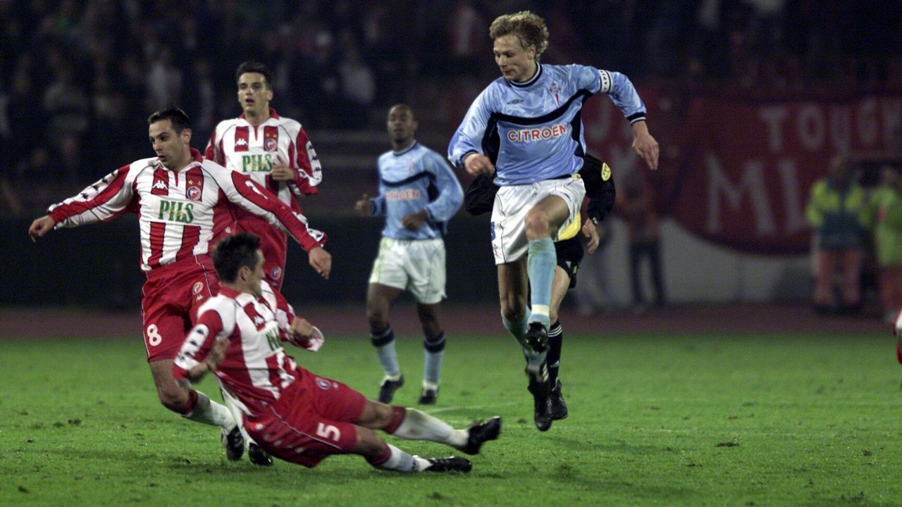 .Eliminatoria frente al Estrella Roja en el 2000