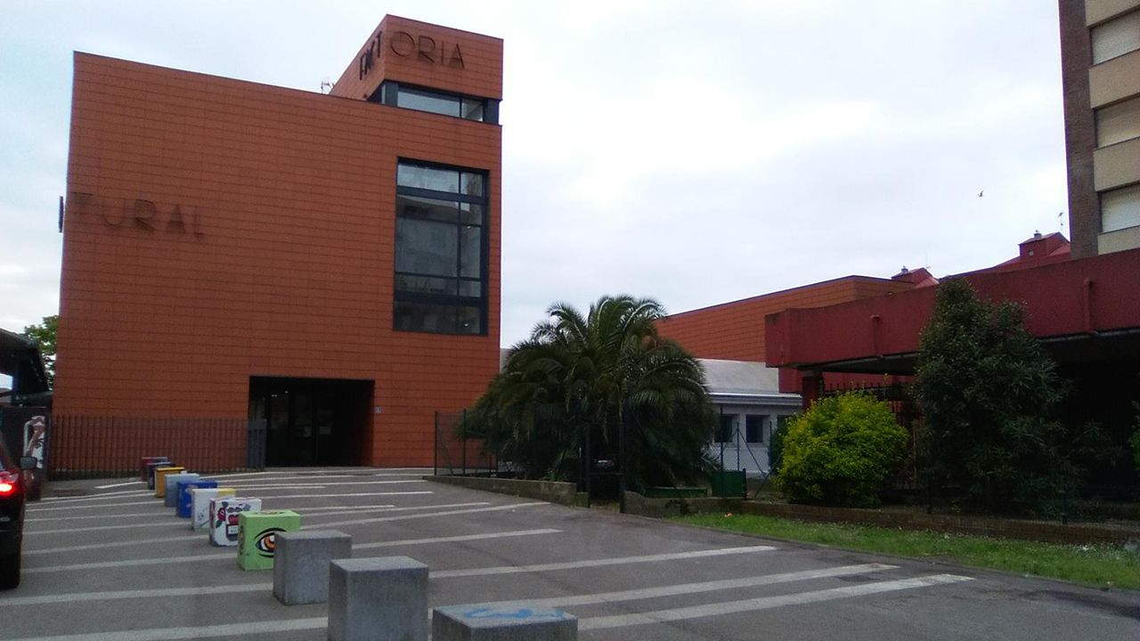 Factor�a Cultural de Avil�s