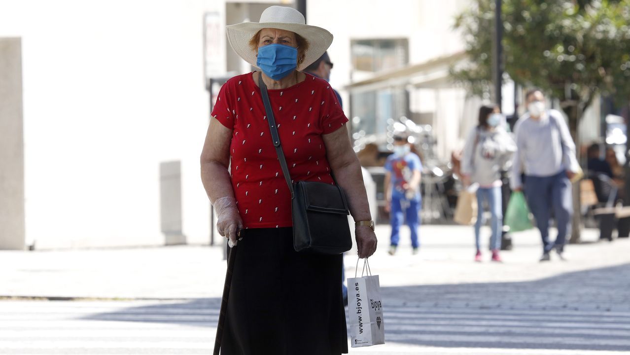 Primer día de uso obligatorio de mascarillas en Barbanza