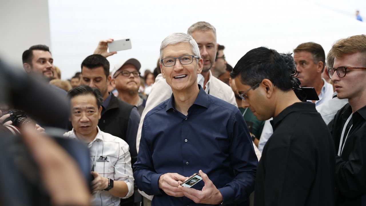 Tim Cook, durante la presentación de los nuevos terminales