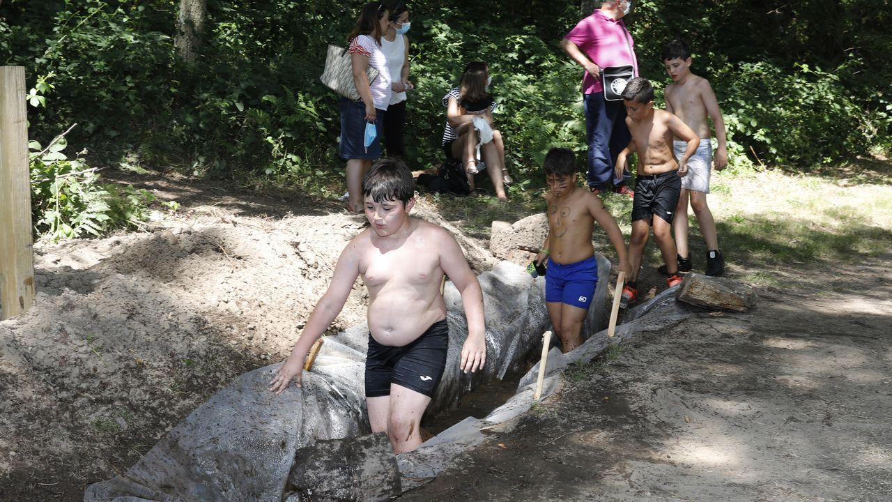 Jornada de diversión y deporte en el campamento Sporty, en Allariz