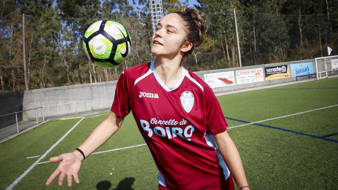 Los m�s peque�os de Ribeira celebraron el D�a del �rbol.Clara Millares, en el mismo instante en que los �rbitros la declararon vencedora