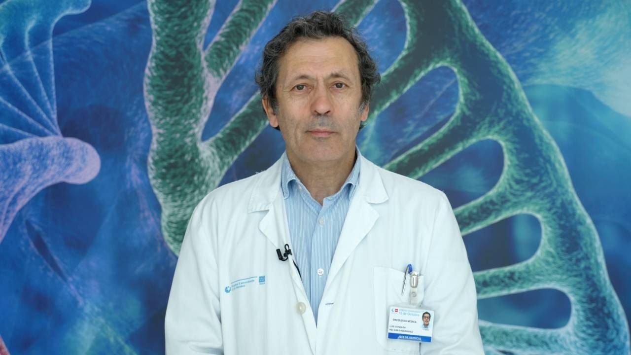 Una incisi�n de 8 cent�metros y una recuperaci�n r�pida: as� es el primer trasplante de pulmones robotizado.El investigador gallego Luis Paz Ares