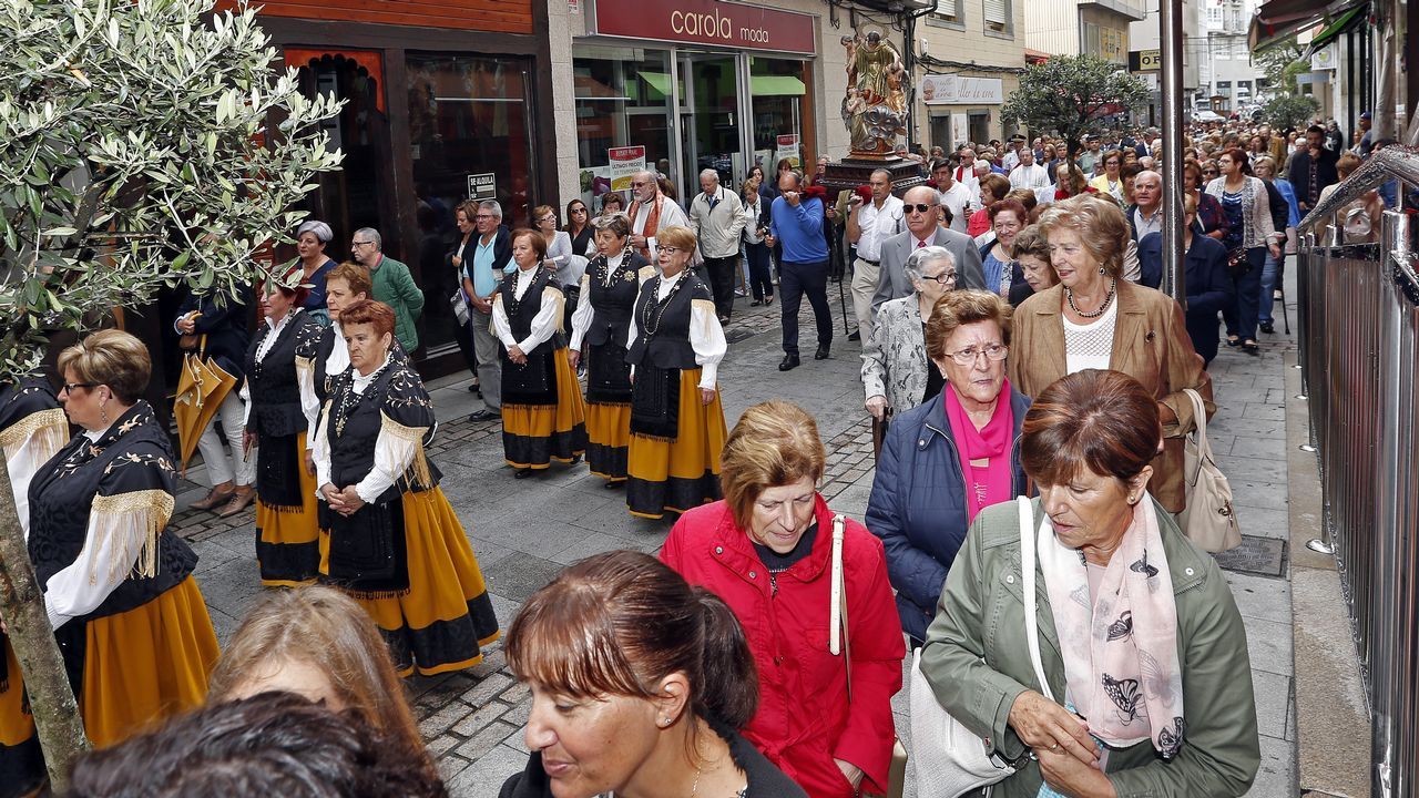 FIESTAS PATRONALES DE RIBEIRA, PROCESIÓN Y MISA DE SANTA UXÍA.