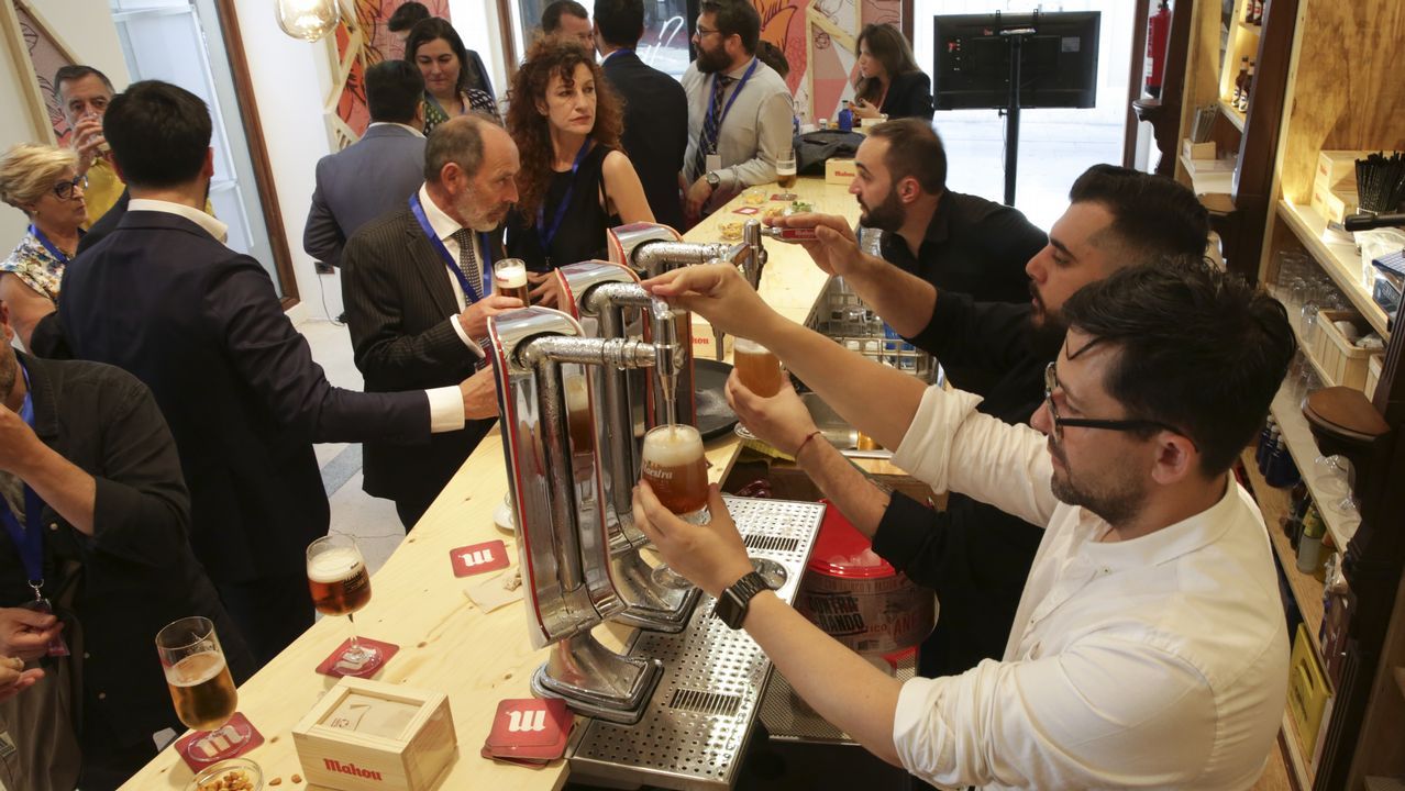 INAUGURACION EN EL EDIFICIO LABASE EL ESPACIO MAHOU