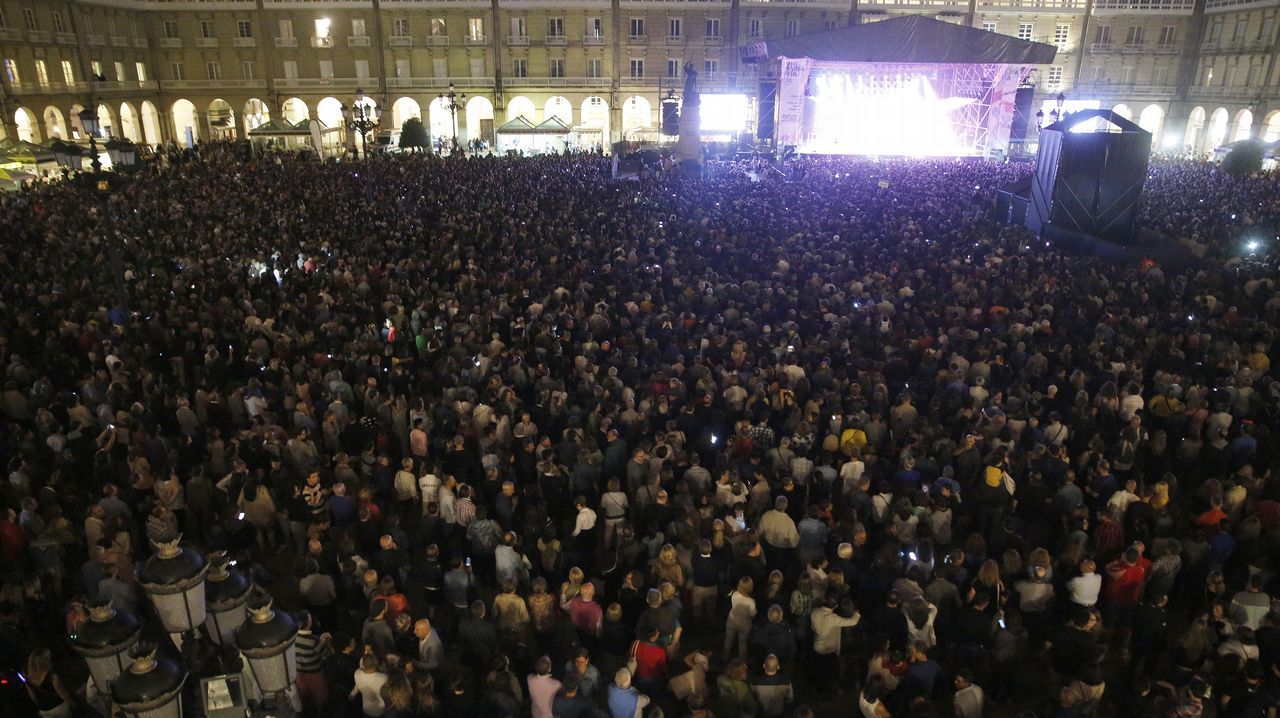 Miguel Bosé reventó la plaza de María Pita