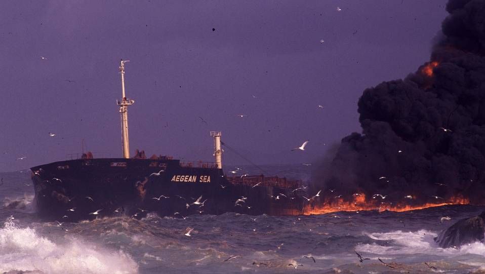 20 años del hundimiento del «Mar Egeo» en A Coruña
